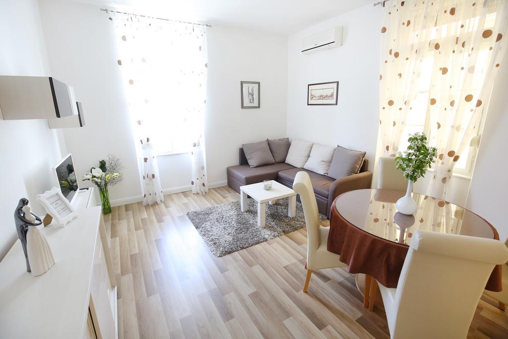 Bay View Apartment Zadar Luaran gambar