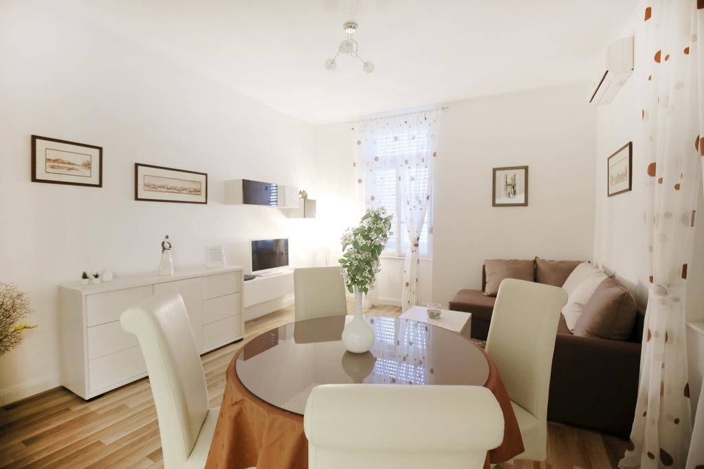 Bay View Apartment Zadar Luaran gambar